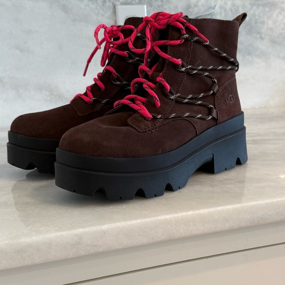 UGG Brisbane Lace Up Waterproof Suede Boots with Pink & Brown Laces • 10 • NWT - Picture 13 of 15